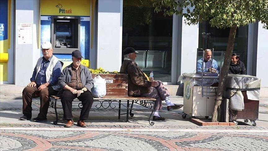 ترکیه به علت شیوع کرونا خروج افراد بالای 65 سال را از خانه ممنوع نمود